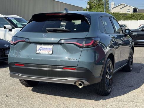 Used 2025 Honda HR-V Sport image 8