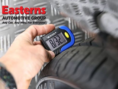 Used 2018 Tesla Model 3 Long Range AWD/4WD image 23