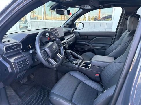 Used 2025 Toyota 4Runner TRD Off-Road Premium AWD/4WD image 3
