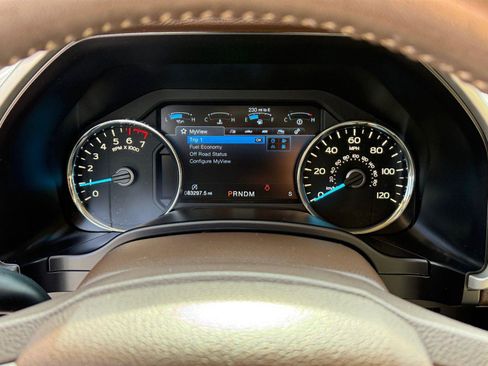 Used 2018 Ford F150 Lariat w/ Equipment Group 502A Luxury image 19