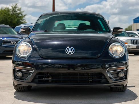 Used 2014 Volkswagen Beetle R-Line FWD image 10