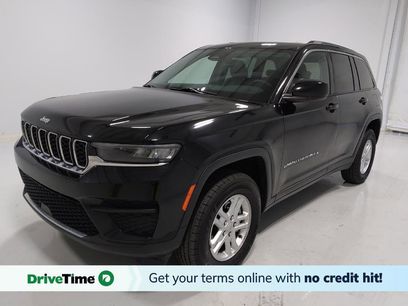 Used 2022 Jeep Grand Cherokee Laredo w/ Luxury Tech Group I
