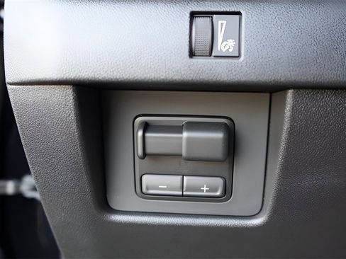 New 2026 GMC Canyon Denali image 16