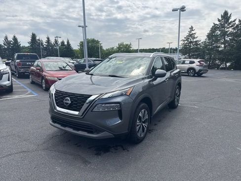 Used 2023 Nissan Rogue SV w/ SV Premium B Package AWD/4WD image 3