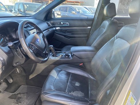 Used 2016 Ford Explorer Limited w/ Class II Trailer Tow Package image 13