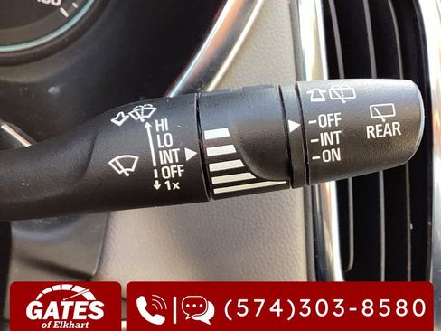 Used 2024 Chevrolet Equinox LT FWD image 29