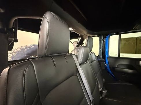 Used 2023 Jeep Wrangler Unlimited Rubicon 392 w/ Xtreme Recon 35" Tire Package AWD/4WD image 26