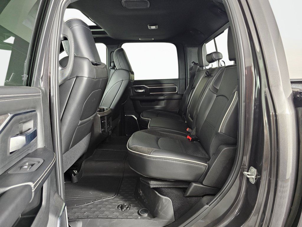 New 2026 RAM 3500 Laramie w/ Night Edition AWD/4WD image 36