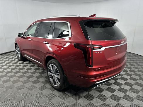 Used 2025 Cadillac XT6 Premium Luxury w/ Technology Package AWD/4WD image 6