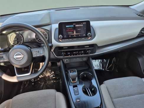 Certified 2023 Nissan Rogue SV FWD image 14