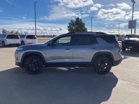 New 2026 Chevrolet Equinox LT image 2