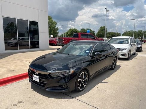 Used 2022 Honda Accord Sport image 2