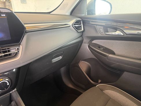 Used 2025 Chevrolet TrailBlazer LT FWD image 61