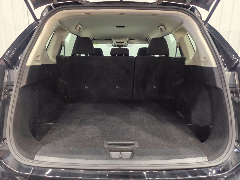 Used 2024 Nissan Rogue S AWD/4WD image 28