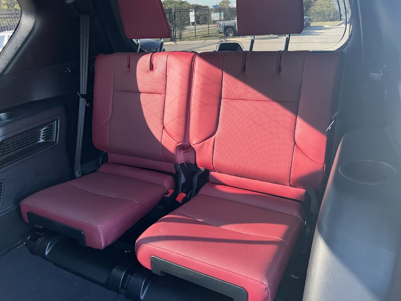 Used 2023 Lexus GX 460 Premium w/ Premium Package AWD/4WD image 11