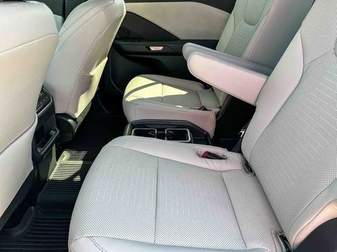 Used 2025 Lexus TX 350 AWD w/ Technology Package image 19