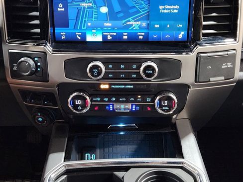 Used 2022 Ford F250 Platinum w/ FX4 Off-Road Package image 39