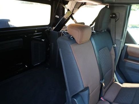 Used 2022 Ford Bronco Outer Banks image 32