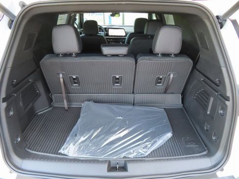 New 2026 Chevrolet Traverse LT w/ Enhanced Driving Package AWD/4WD image 19