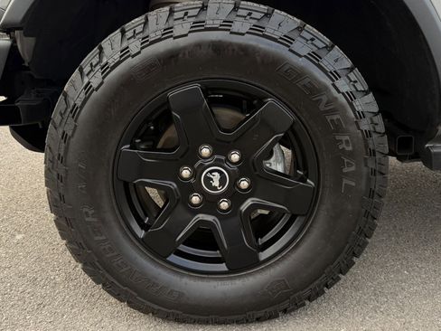 Used 2024 Ford Bronco Black Diamond image 50