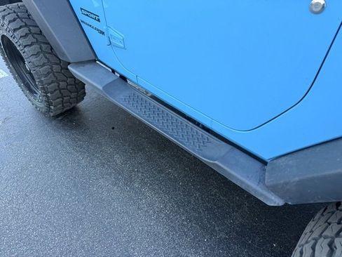 Used 2018 Jeep Wrangler Sport image 10