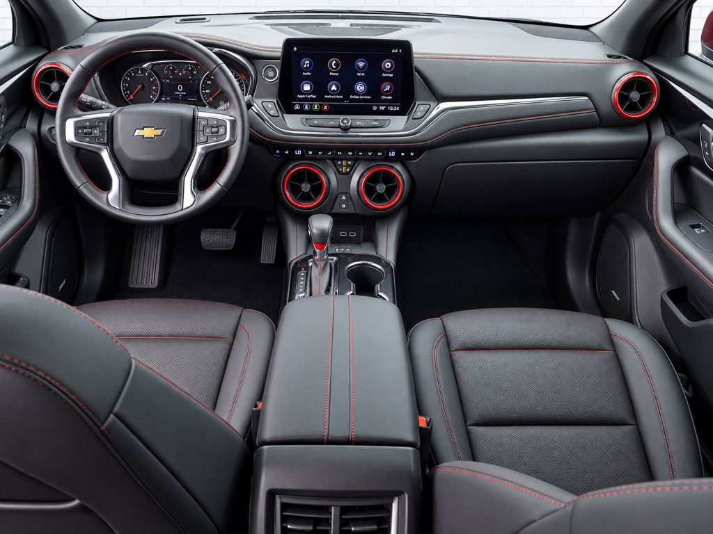 Used 2025 Chevrolet Blazer RS w/ Driver Confidence II Package FWD image 7