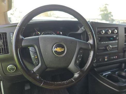 Used 2021 Chevrolet Express 3500 w/ Driver Convenience Package image 10