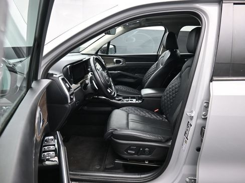Used 2022 Kia Sorento SX Prestige AWD/4WD image 12