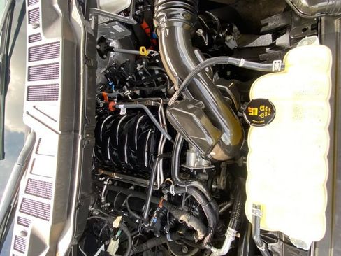 Certified 2025 Ford F150 XLT w/ Equipment Group 302A MID AWD/4WD image 29