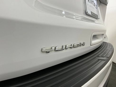 Used 2023 GMC Yukon SLT RWD image 30