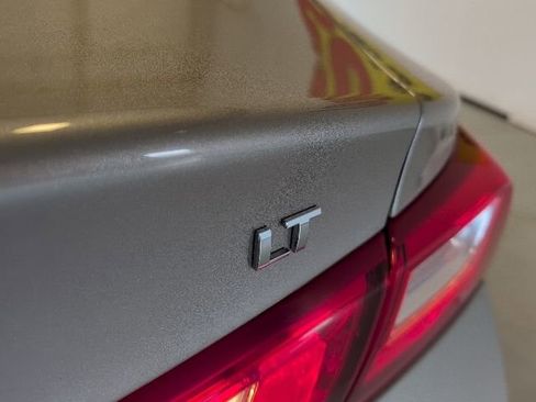 Used 2023 Chevrolet Malibu LT FWD image 32