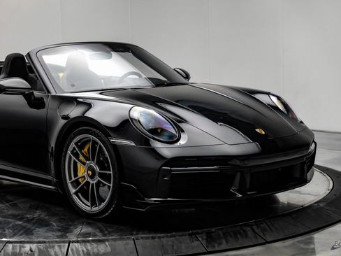 Used 2022 Porsche 911 Turbo S image 31