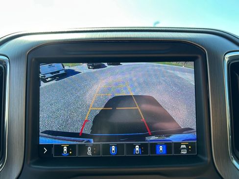 Used 2023 GMC Sierra 3500 Denali w/ Denali Ultimate Package image 7