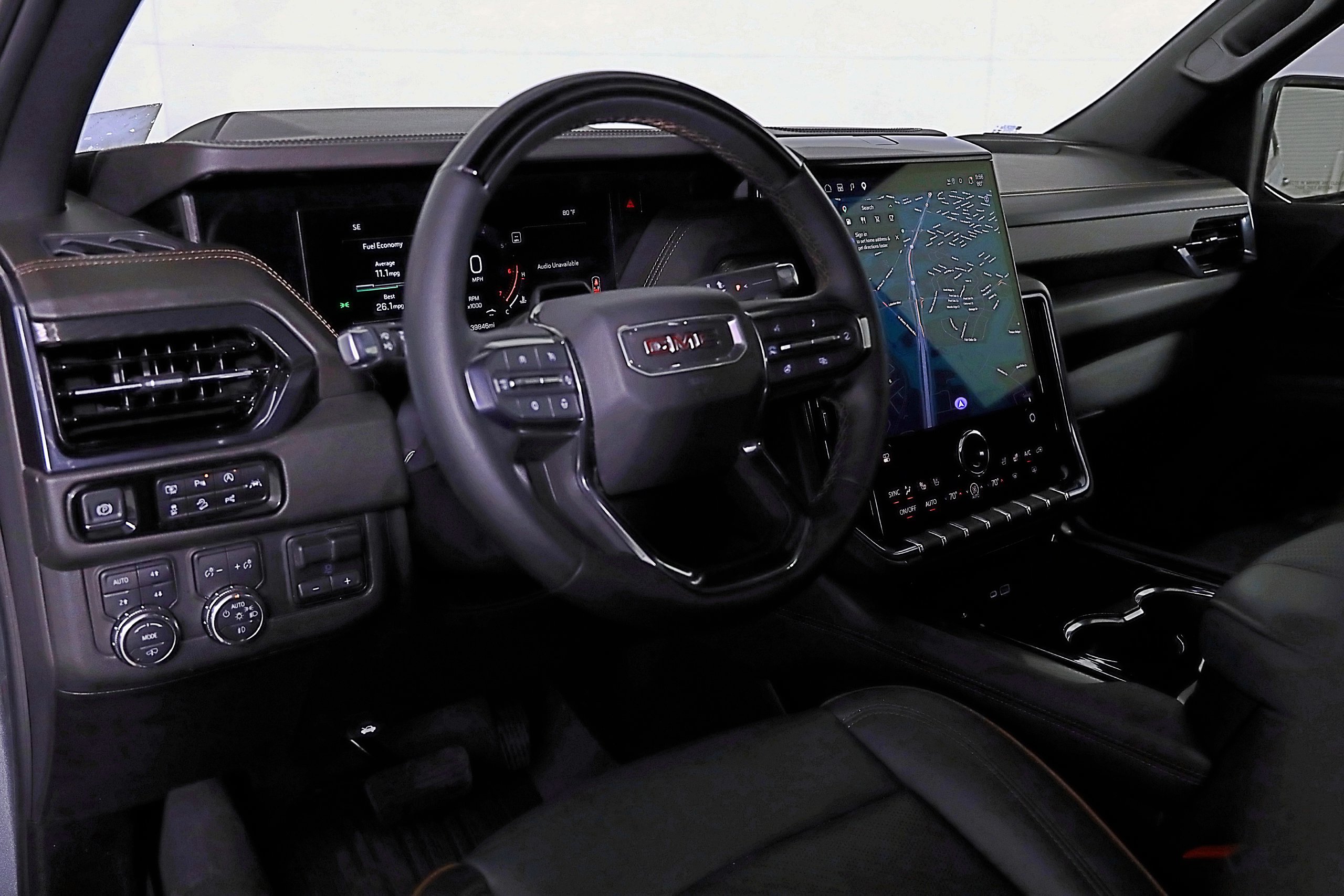 Used 2025 GMC Yukon AT4 AWD/4WD image 21