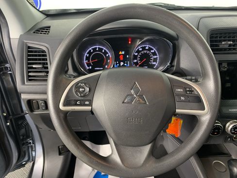 Used 2022 Mitsubishi Outlander Sport ES FWD image 22
