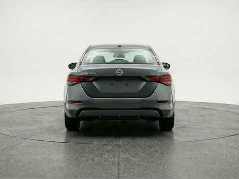 Used 2025 Nissan Sentra SV image 7