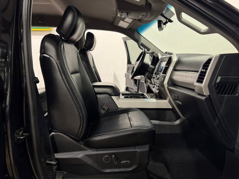 Used 2019 Ford F250 Lariat w/ Lariat Value Package image 13