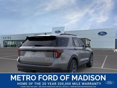 New 2026 Ford Explorer ST-Line w/ ST-Line Street Pack AWD/4WD image 9