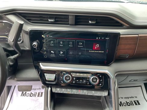 Used 2024 GMC Sierra 2500 Denali Ultimate AWD/4WD image 22