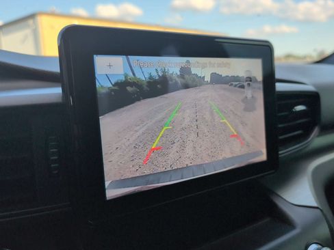 Used 2020 Ford Explorer XLT RWD image 18