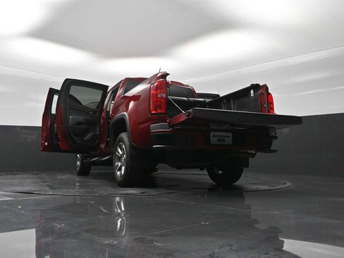 Used 2018 Chevrolet Colorado Z71 image 40