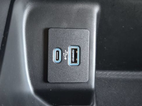 Used 2022 Ford F150 XLT w/ Equipment Group 302A High AWD/4WD image 31