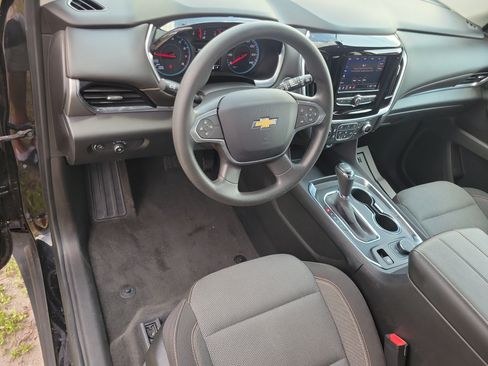 Used 2020 Chevrolet Traverse LS FWD image 13