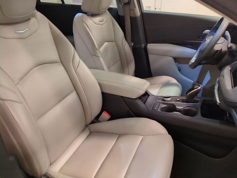 Used 2020 Cadillac XT4 Premium Luxury w/ Cold Weather Package image 12