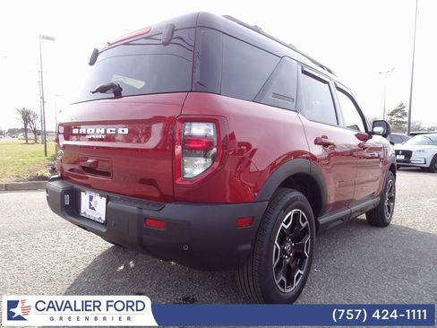 Certified 2025 Ford Bronco Sport Outer Banks w/ Outer Banks Tech Package+ image 4