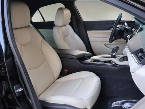 Used 2023 Cadillac CT4 Luxury image 18