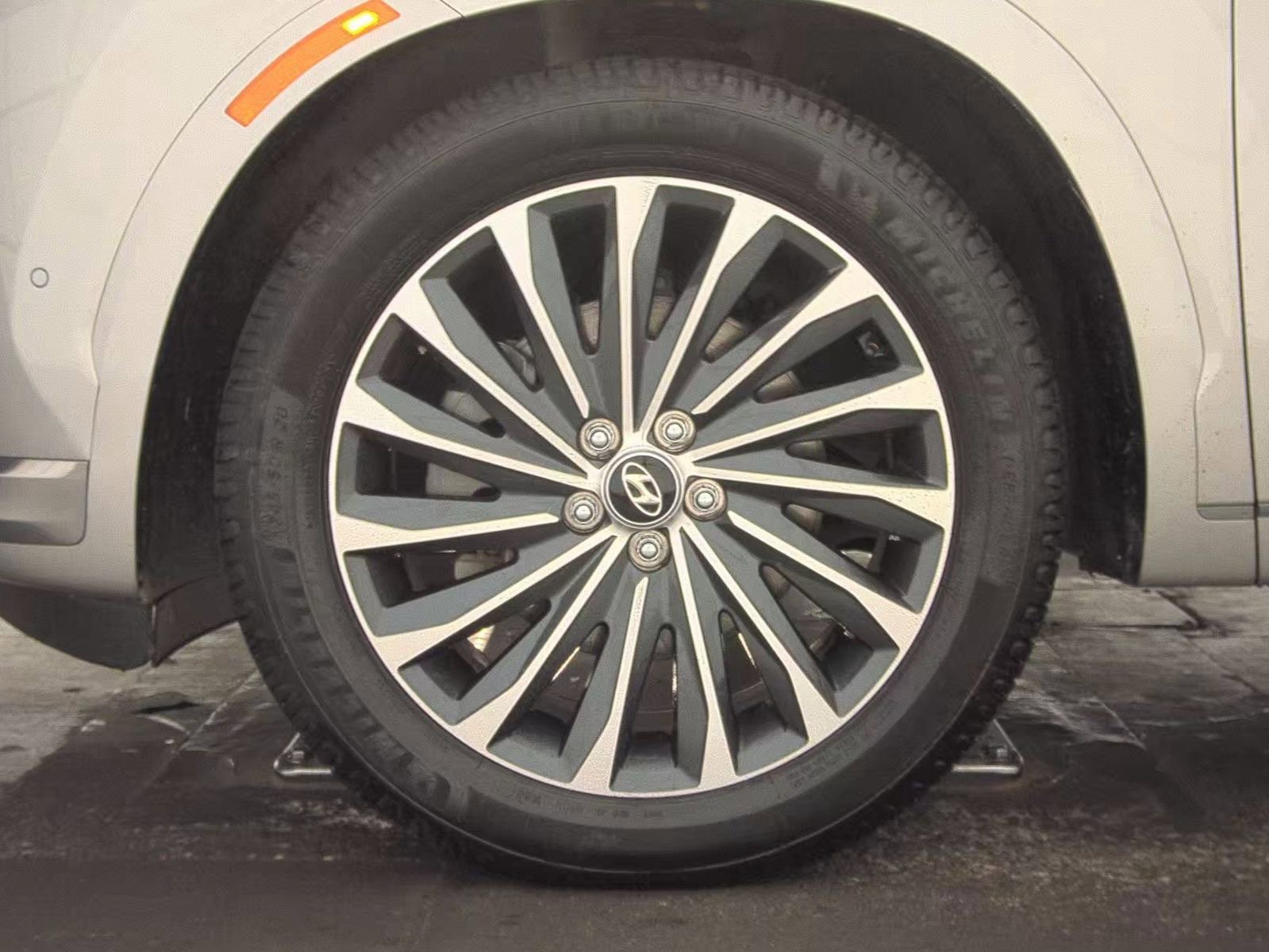 Used 2023 Hyundai Palisade Calligraphy AWD/4WD image 13
