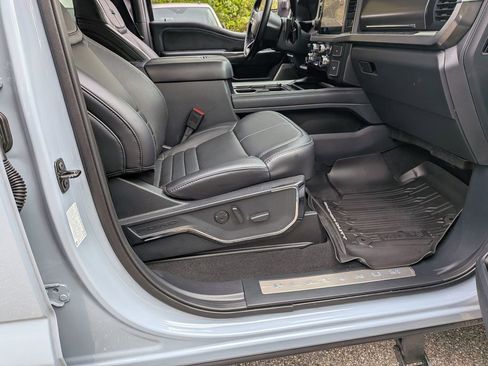 New 2026 Ford F250 Platinum image 31