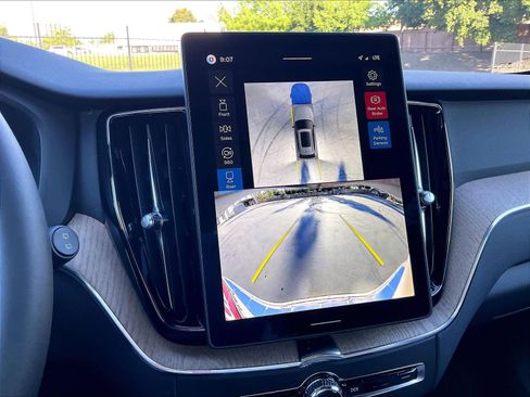 New 2026 Volvo XC60 B5 Plus w/ Protection Package Premier image 20