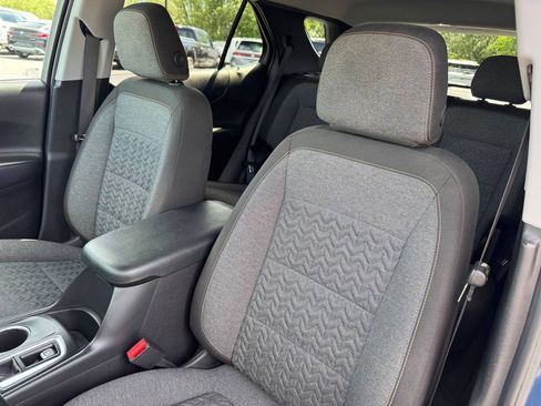 Used 2024 Chevrolet Equinox LT AWD/4WD image 12